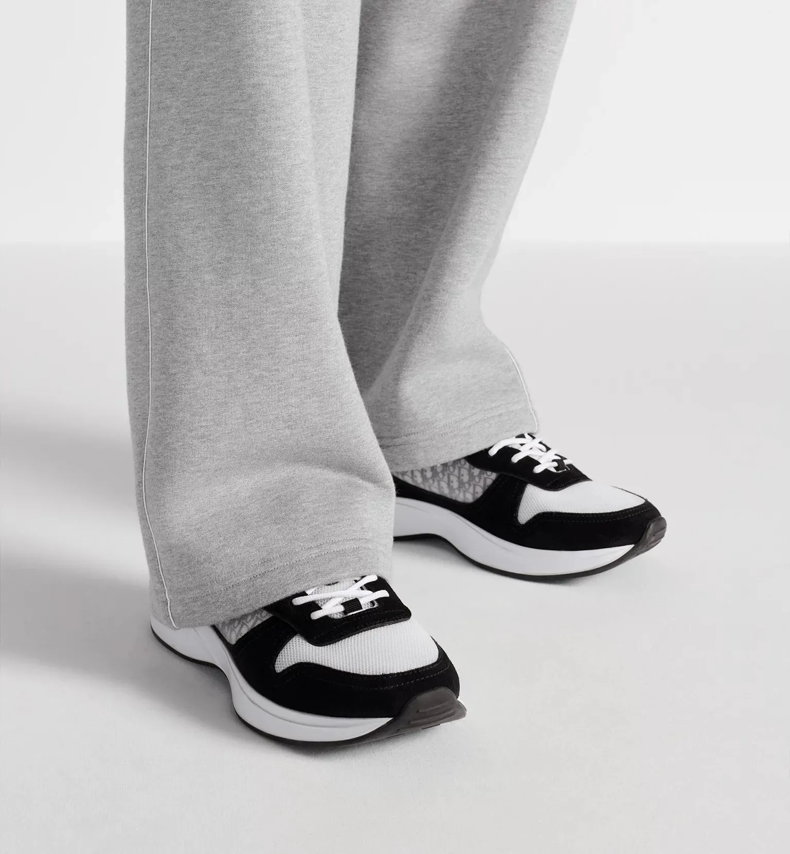 "B25-Sneaker"