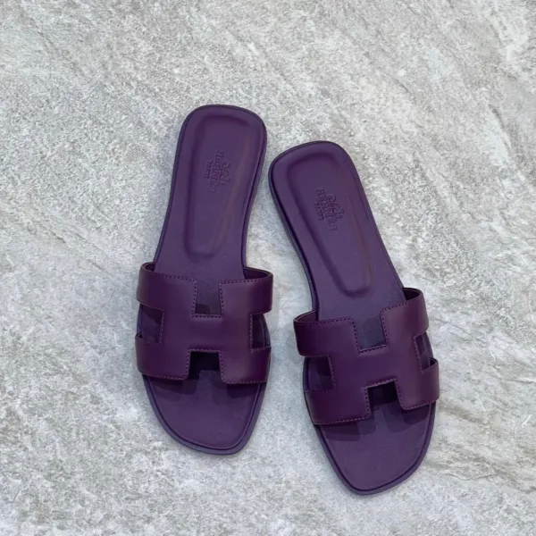 it girl purple sandals