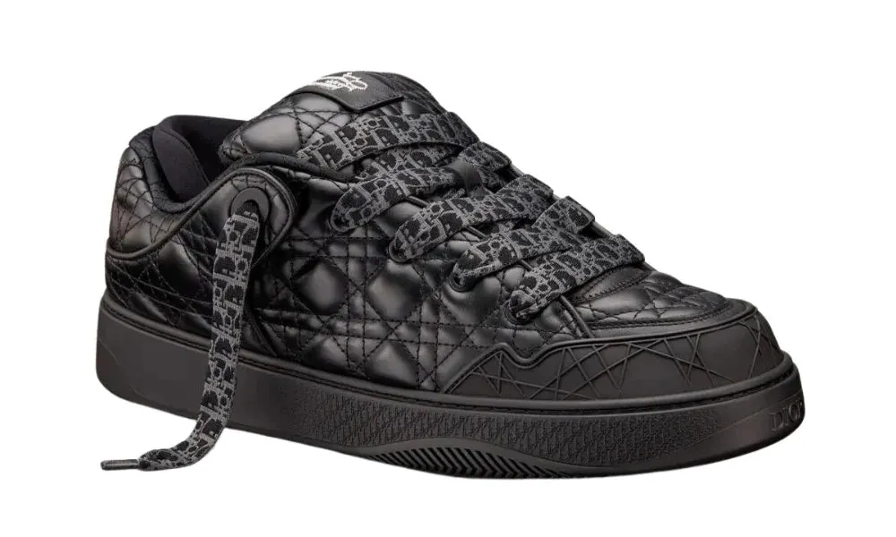 "B9" Sneaker