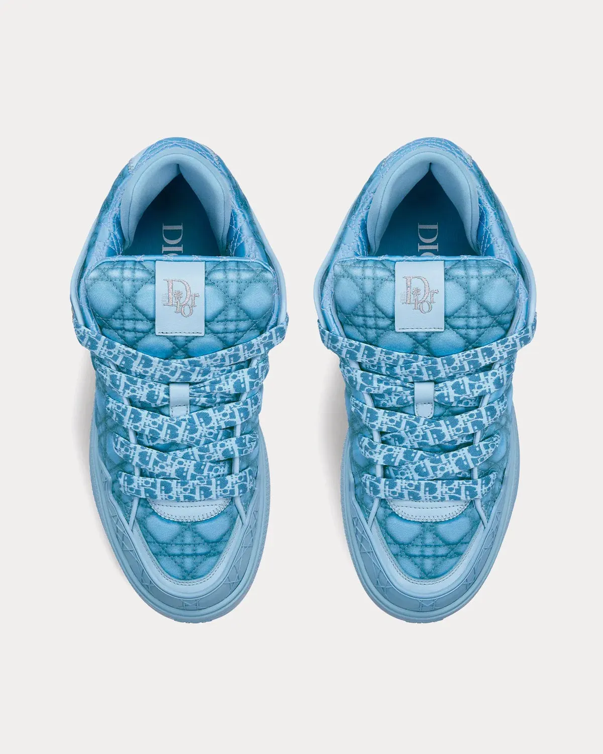 "B9" Sneaker