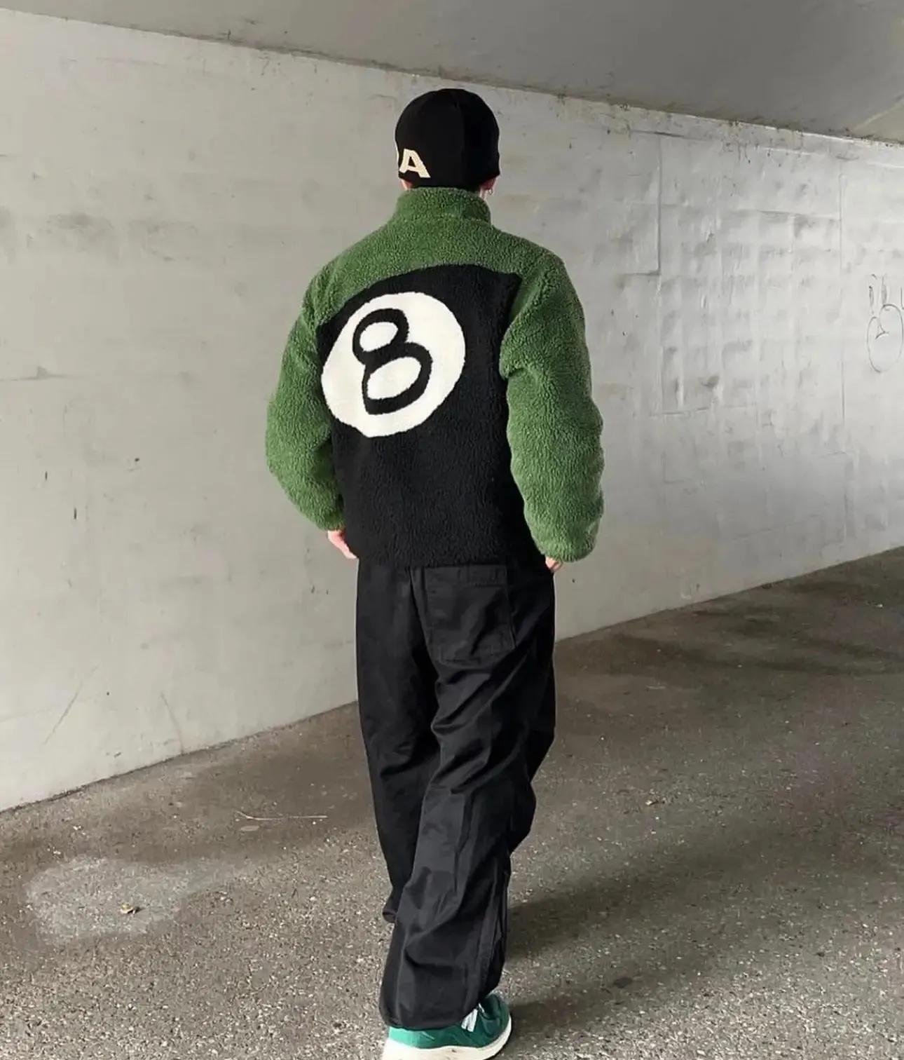 "8 Ball-Fleece"