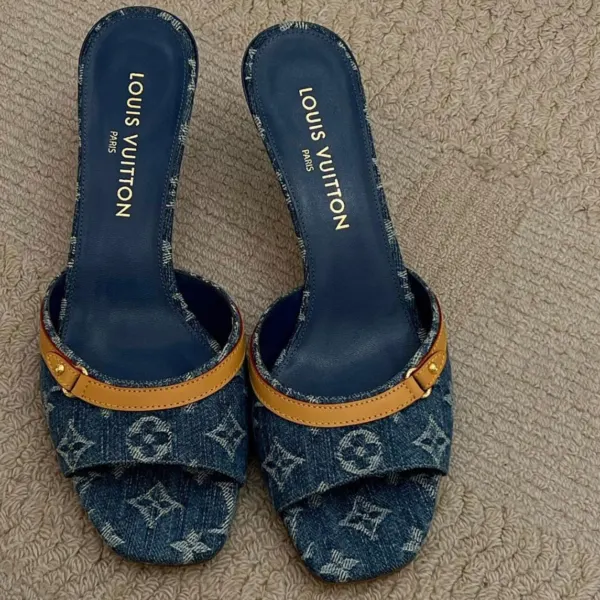 DARK DENIM HEELS