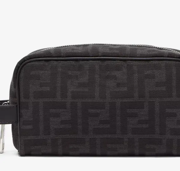 "F" Beautybag